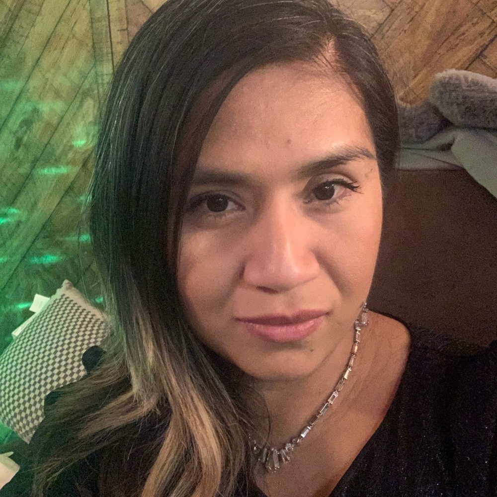 Meet your Posher, Leticia